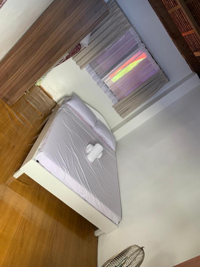 Maria Homestay Хенерал Луна Екстериор снимка